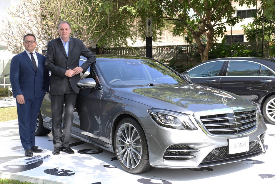 The new S-Class และ The Mercedes-Maybach S-Class