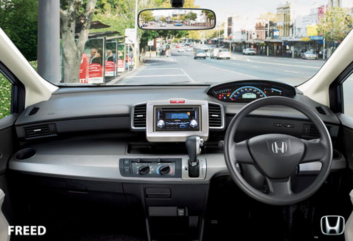 HONDA FREED