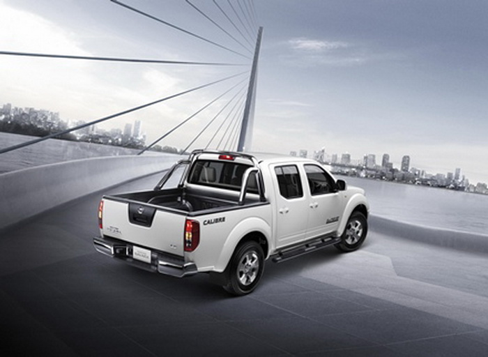 NISSAN Navara Carliber