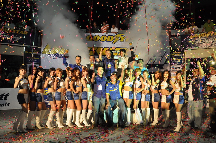 Goodyear Dragway Special NIGHT