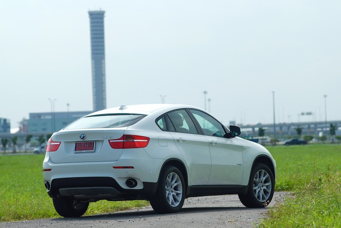 bmw-x6-xdrive-30d