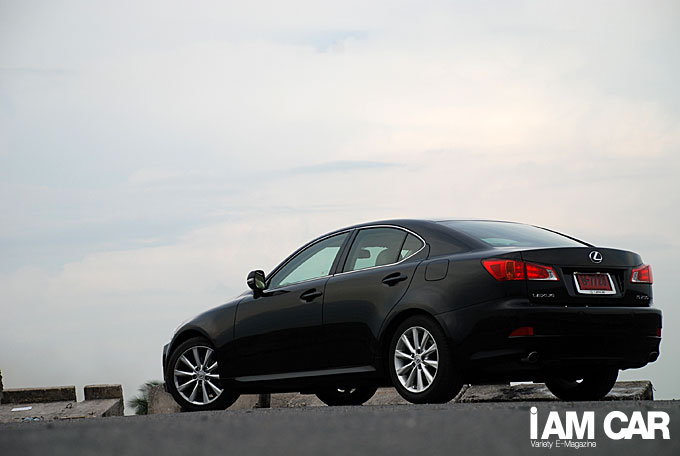 LEXUS is 250 Minor change