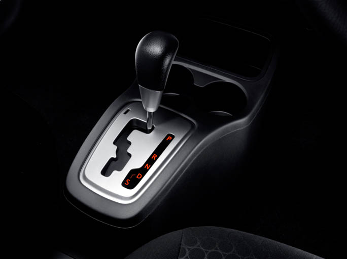 iamcar_mitsubishi_mirage-10