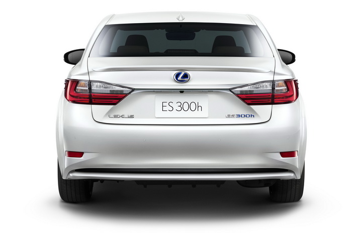 iamcar_LexusES300h3
