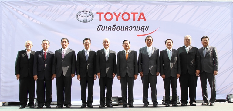 iamcar_toyota_driving_experience_park