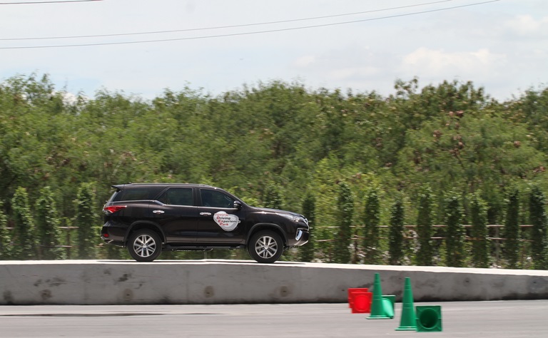 iamcar_toyota_driving_experience_park_10