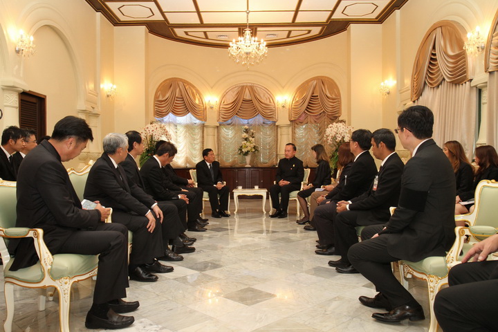 บริษัท โตโยต้า มอเตอร์ 2