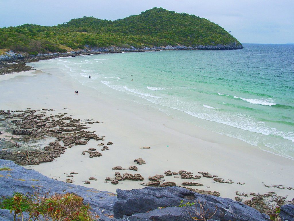 หาดถ้ำเขาพัง