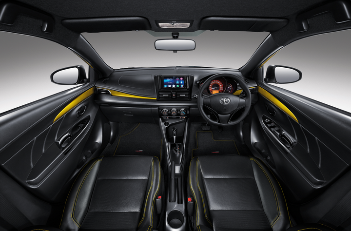 Yaris TRD Sportivo 4