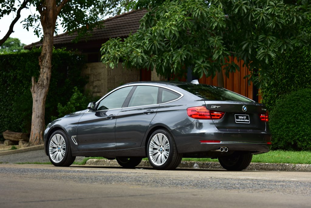 ด้านหลัง BMW 320d Gran Turismo Celebration Edition