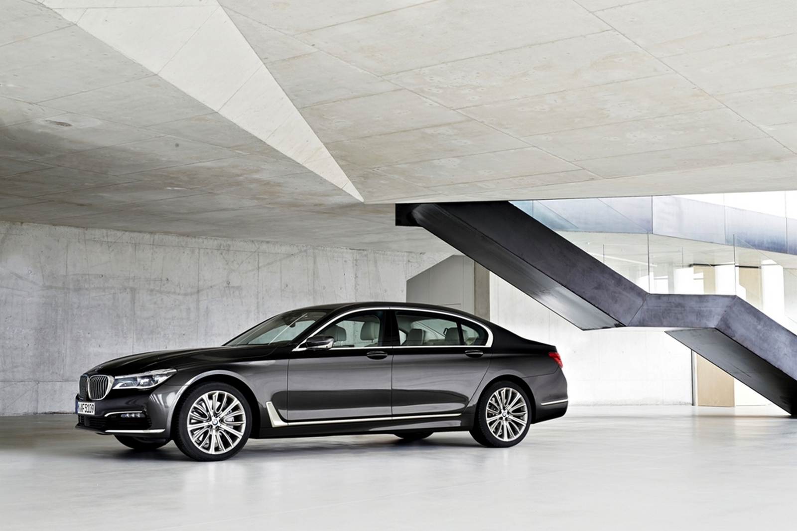 BMW 740Li Pure Excellence 