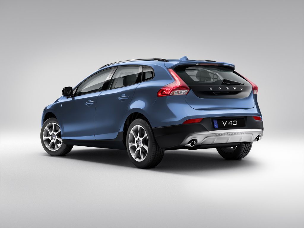 VOLVO V40 Cross Country D4
