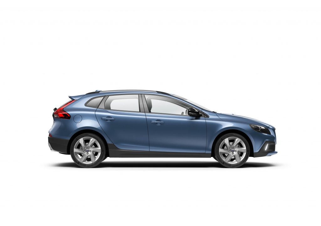 VOLVO V40 Cross Country D4