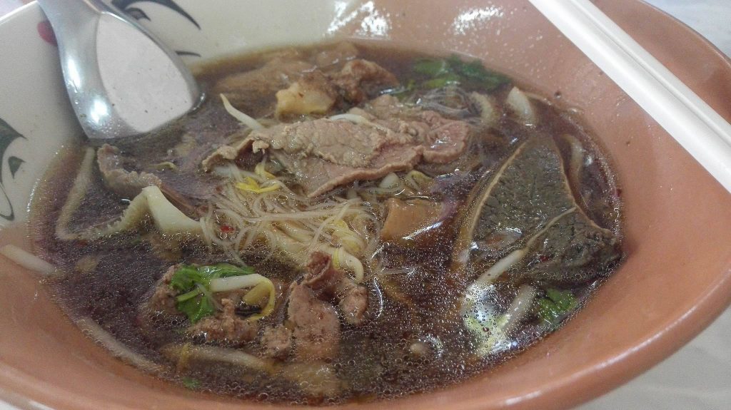 ร้านก๋วยเตี๋ยวเนื้อ เพ็ญจันทร์โภชนา (2)