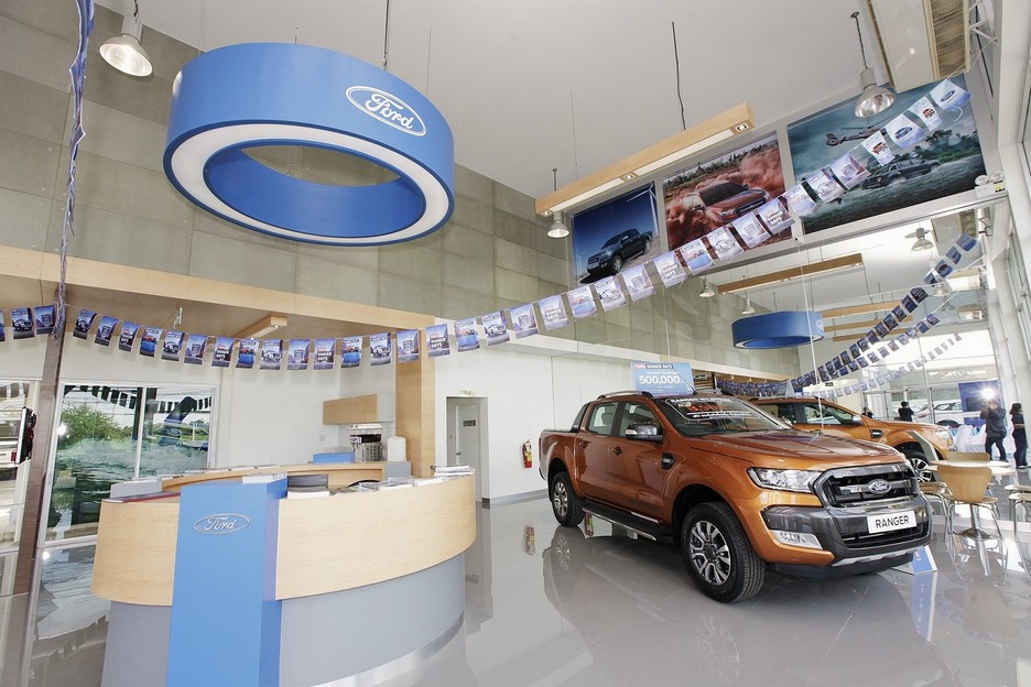 Ford Mini 3S Showroom