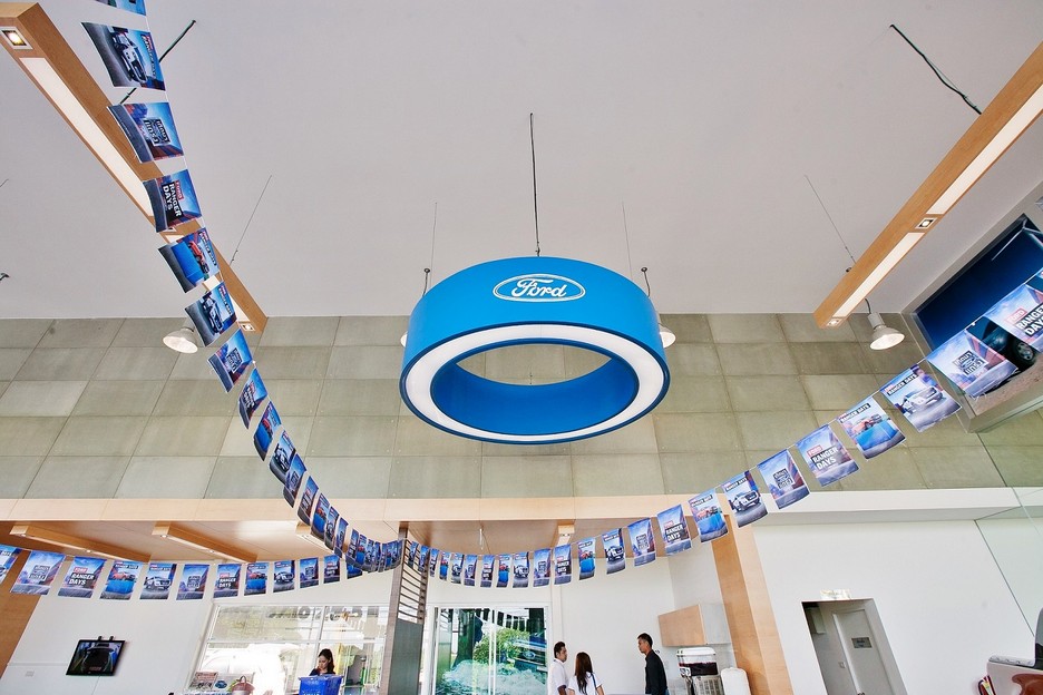 Ford Mini 3S Showroom