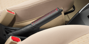 Toyota Yaris ATIV interior : ปลอกหนังหุ้มเบรกมือ (ด้ายสีแดง)