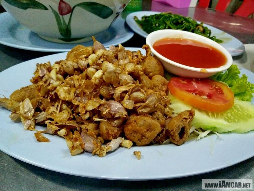 สมยศ ข้าวต้มรอบดึก