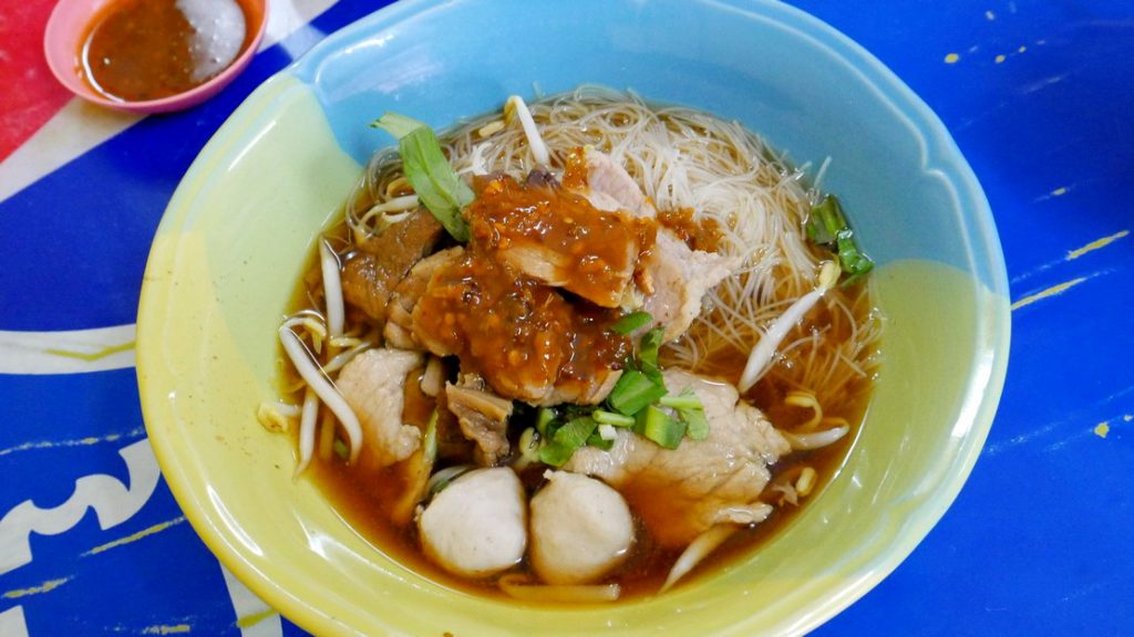 เจ๊จุ๋ม หมูน้ำแดง