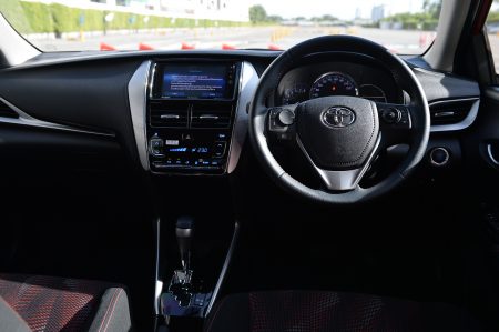 toyota_yaris_ativ_test_03