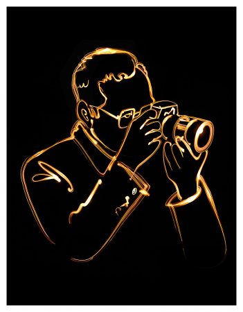 "วาดภาพด้วยแสง พระบรมสาทิสลักษณ์ พระบาทสมเด็จพระเจ้าอยู่หัวรัชกาลที่ 9" โดยคุณ Chub Nokkaew