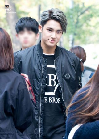 สีผม มาแรงต้อนรับ ปี 2018 ทำแล้ว หน้าขาวสว่าง กระจ่างใส ออร่ากระจาย แน่นอน! : สีหม่น Ash color