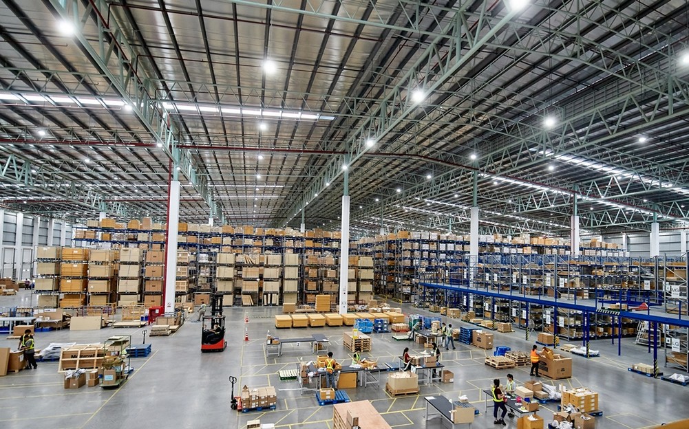 ศูนย์กระจายอะไหล่แห่งใหม่ของฟอร์ด ถนนบางนาตราด