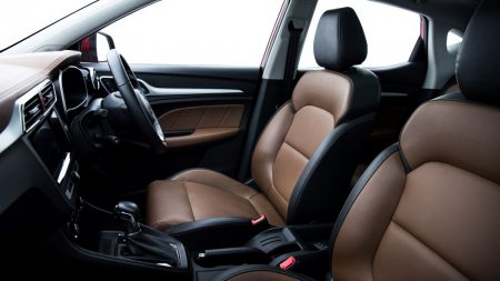 MG-ZS-2017-interior