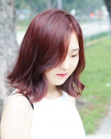 สีผม มาแรงต้อนรับ ปี 2018 ทำแล้ว หน้าขาวสว่าง กระจ่างใส ออร่ากระจาย แน่นอน! : สีช็อกโกแลต Chocolate color