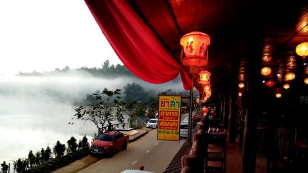 แนะนำ 9 ที่พัก โฮมสเตย์ หมู่บ้านรักไทย วิวสวย บรรยากาศดี จ.แม่ฮ่องสอน