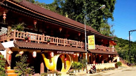 แนะนำ 9 ที่พัก โฮมสเตย์ หมู่บ้านรักไทย วิวสวย บรรยากาศดี จ.แม่ฮ่องสอน