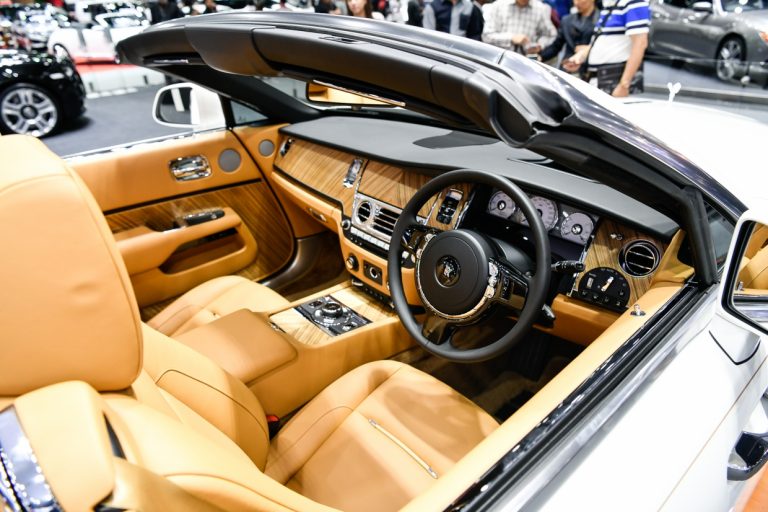 Expensive Car, Cheap Car, Motor Expo 2017