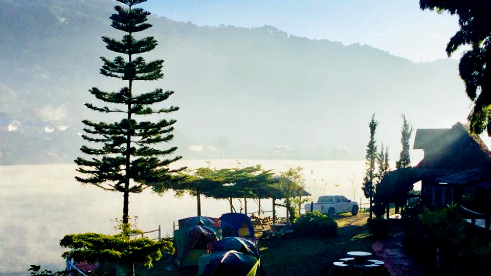 แนะนำ 10 ที่พัก โฮมสเตย์ วิวสวย บรรยากาศดี ในหมู่บ้านรักไทย ใกล้ปางอุ๋ง จ.แม่ฮ่องสอน 