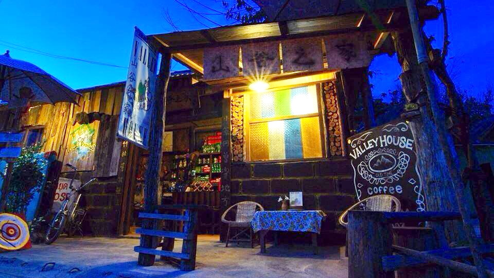 แนะนำ 10 ที่พัก โฮมสเตย์ วิวสวย บรรยากาศดี ในหมู่บ้านรักไทย ใกล้ปางอุ๋ง จ.แม่ฮ่องสอน 