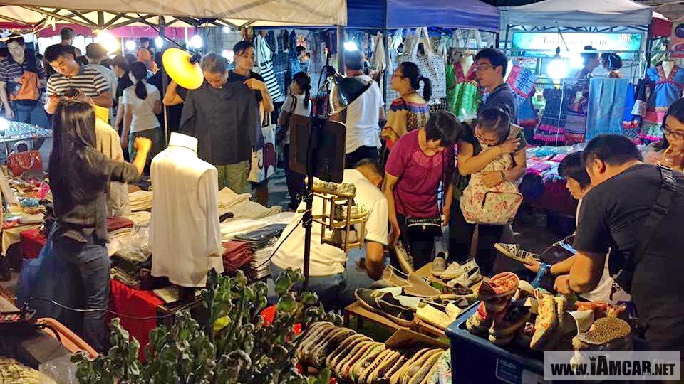 รีวิว แนะนำเดินเที่ยว ถนนคนเดินวัวลาย เชียงใหม่ (Wua Lai Walking Street) ถนนคนเดินเย็นวันเสาร์