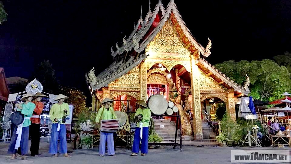 รีวิว แนะนำเดินเที่ยว ถนนคนเดินวัวลาย เชียงใหม่ (Wua Lai Walking Street) ถนนคนเดินเย็นวันเสาร์