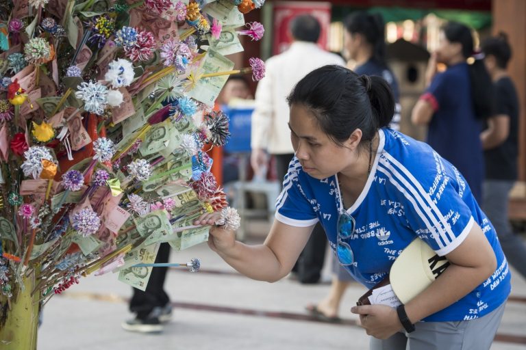 มิตซูบิชิ, มิตซูบิชิ มอเตอร์ส ประเทศไทย, ครบรอบ 100 ปี, ร้อยฝัน ปั่นจักรยานไปเรียน