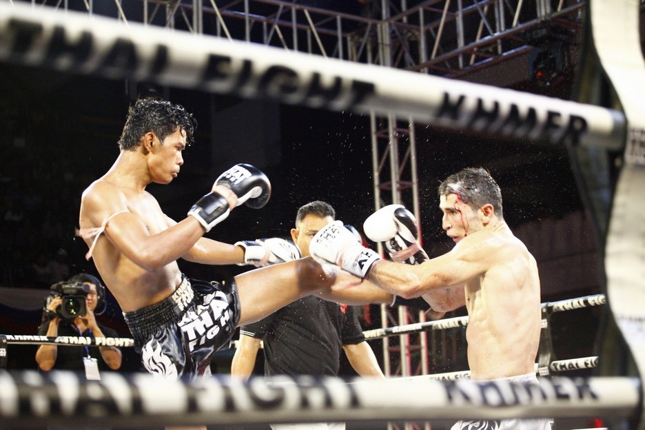  “KHMER - THAI FIGHT”