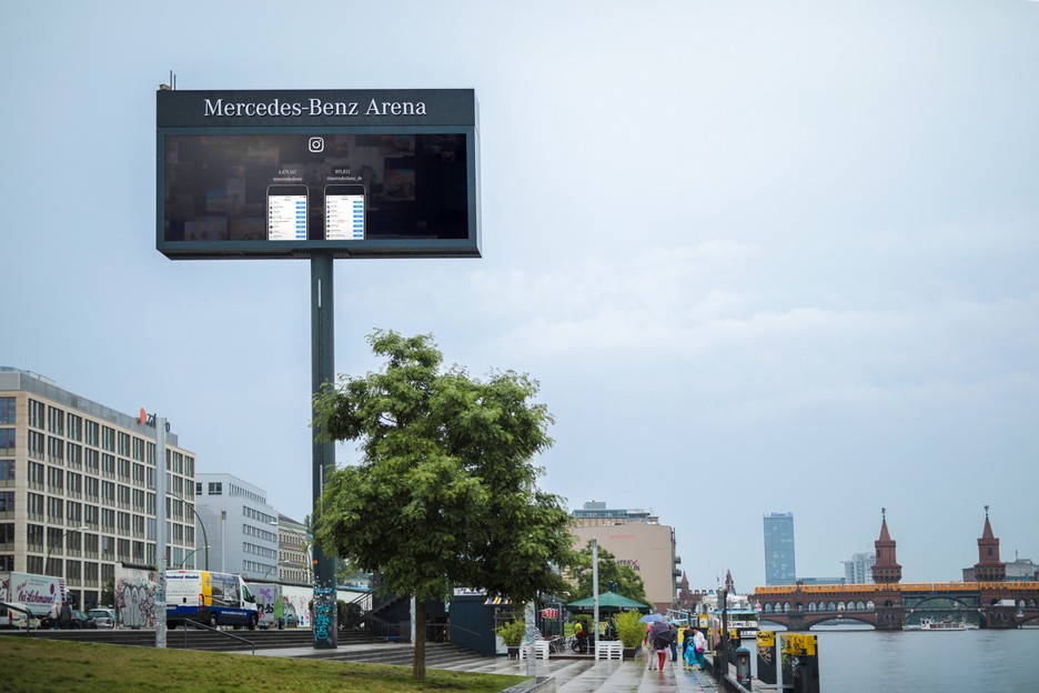 เมอร์เซเดส-เบนซ์ จัดกิจกรรมพิเศษเพื่อขอบคุณผู้ติดตามแอคเคาท์อินสตาแกรม