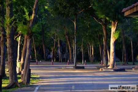 หาดสามพระยา