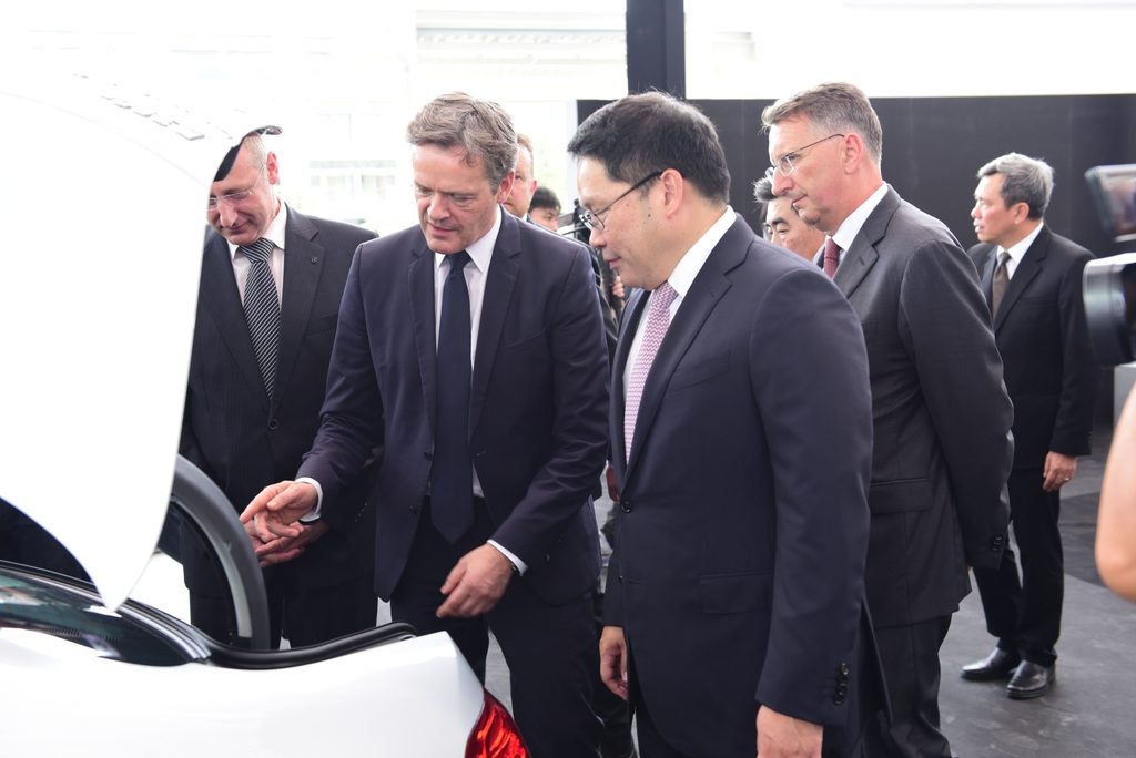 เมอร์เซเดส-เบนซ์ คาร์ ตั้งโรงงานผลิตแบตเตอรี่ในไทย