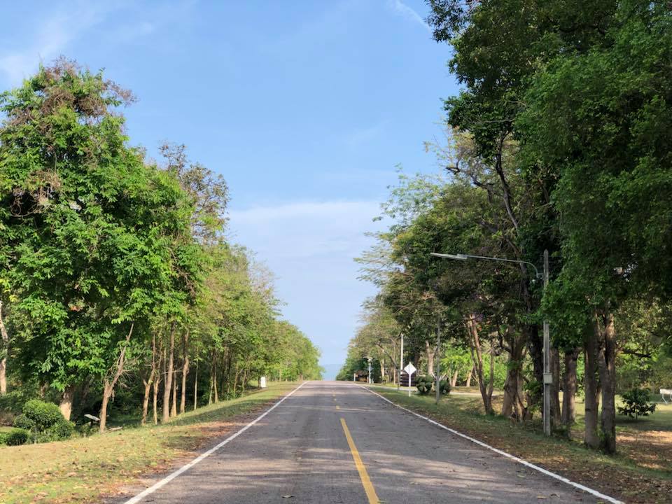 กางเต้นท์ริมทะเล "หาดวนกร" จ.ประจวบคีรีขันธ์