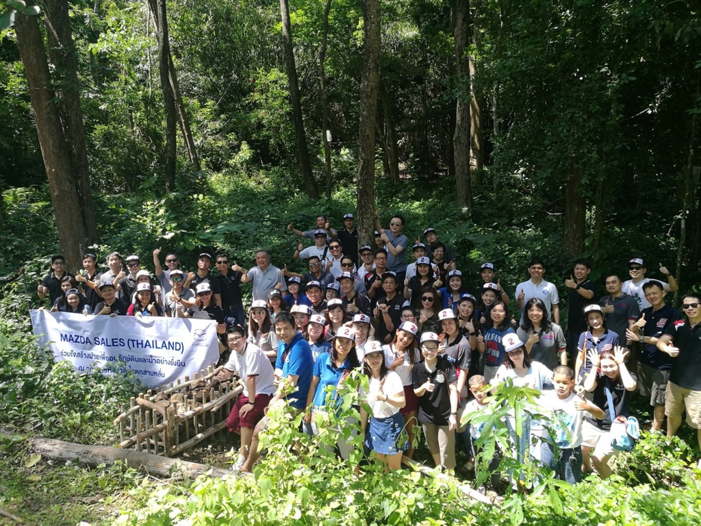 ONE MAZDA TEAM รวมตัวเป็นหนึ่งผนึกกำลังสร้างฝายชะลอน้ำ