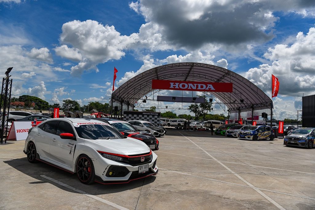 “ช้าง ซูเปอร์ จีที เรซ 2018” และการแข่งขันซัพพอร์ตเรซ “ฮอนด้า เรซซิ่ง 2018”