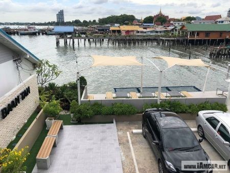 บ้านต๊ะ ออนเดอะซี