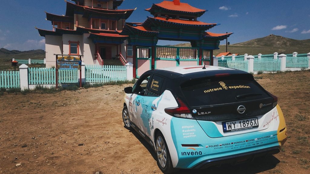 นิสสัน ลีฟ ผจญภัยข้ามทวีประยะทางกว่า 16,000 กม.