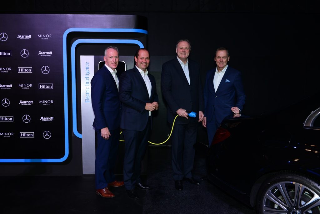 เมอร์เซเดส-เบนซ์ เสริมแกร่งแบรนด์ EQ ขยายจุดชาร์จรถยนต์ไฟฟ้าใน 3 เครือโรงแรมชั้นนำทั่วประเทศ