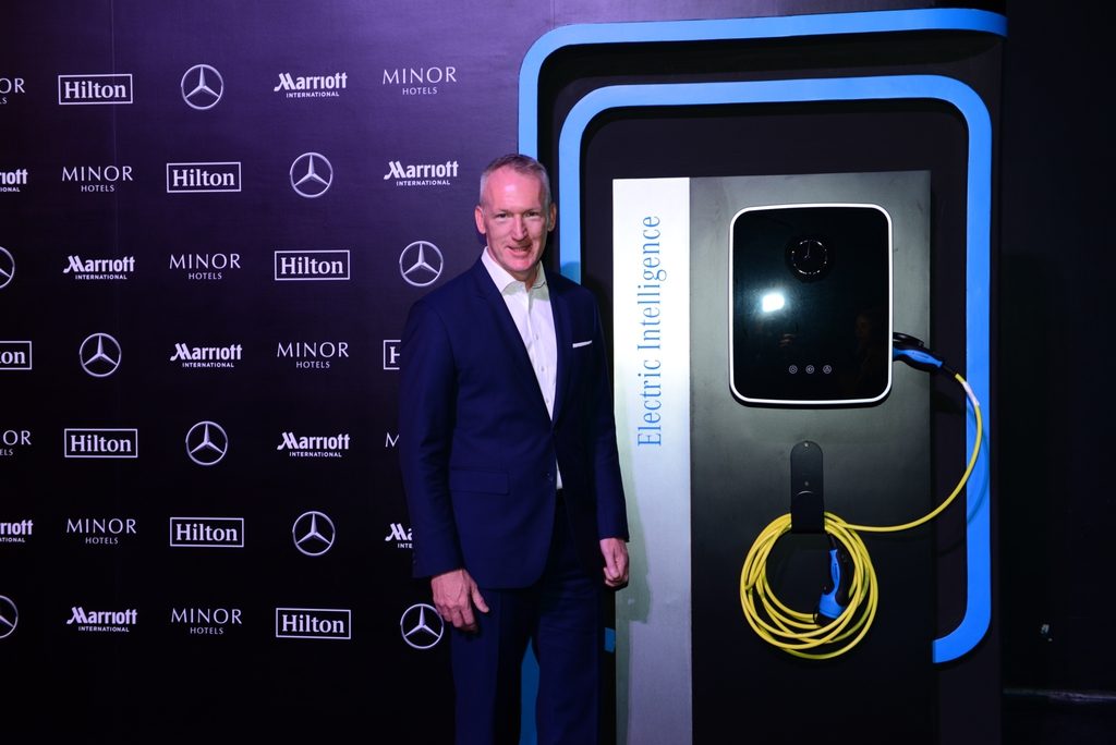 เมอร์เซเดส-เบนซ์ เสริมแกร่งแบรนด์ EQ ขยายจุดชาร์จรถยนต์ไฟฟ้าใน 3 เครือโรงแรมชั้นนำทั่วประเทศ