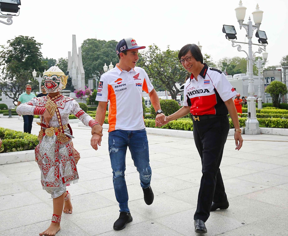 มาร์ค มาร์เกซ ร่วมกิจกรรมประชาสัมพันธ์การแข่งขัน "พีทีที ไทยแลนด์ กรังด์ ปรีซ์"