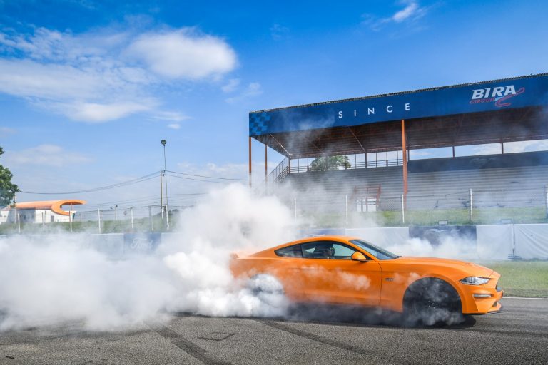 ฟอร์ด ประเทศไทย, Ford Thailand, Ford Mustang